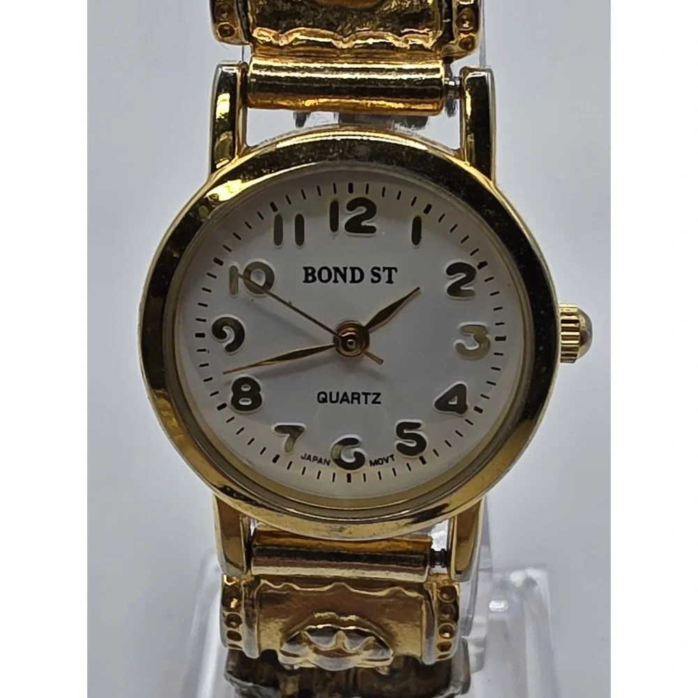 Bond Street Charm Bracelet Quartz Analog Women's Watch Christmas Themed